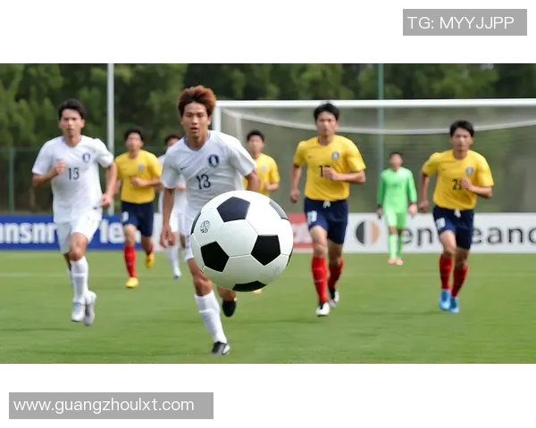 足球明星激情四射踢球破门瞬间展现绝佳技艺与团队默契